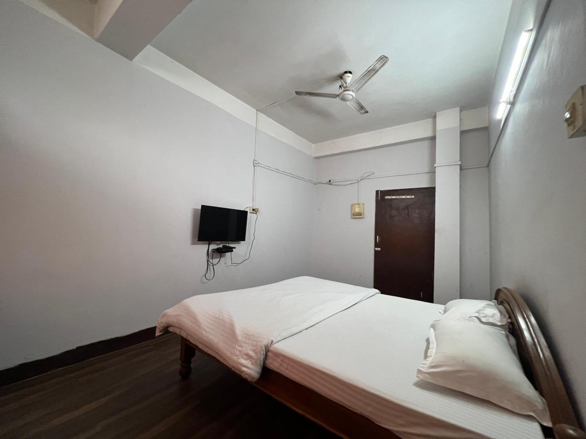 Comfort Stay Residency Гувахати Экстерьер фото